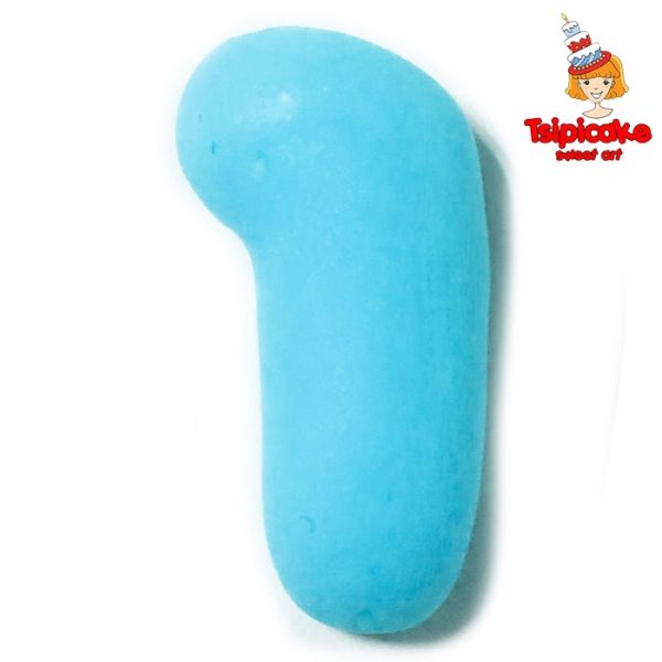 אותיות מבצק סוכר בצבעים- ו'