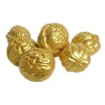 אגוזים לקישוט - זהב